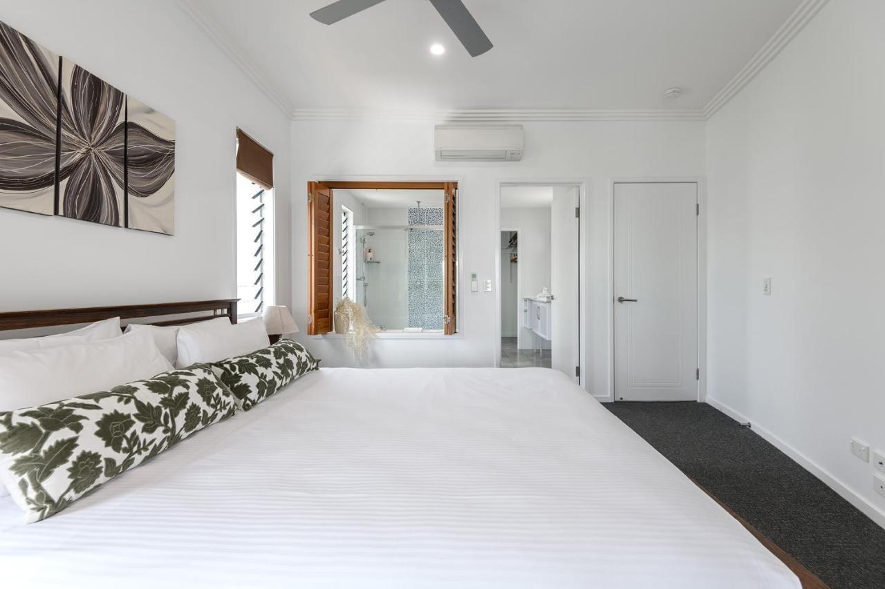 Island Views Beachfront Apartments Palm Cove Luaran gambar