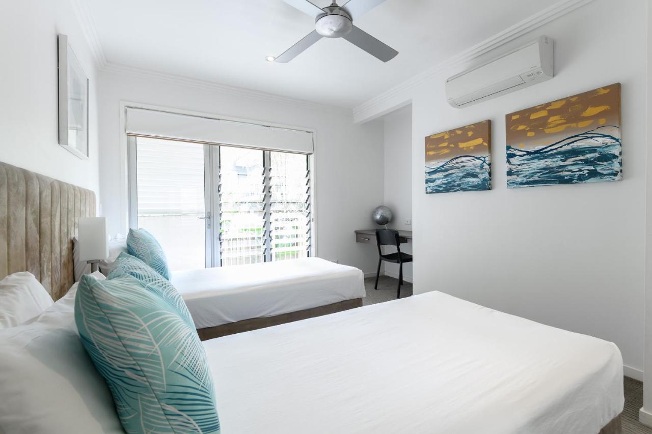 Island Views Beachfront Apartments Palm Cove Luaran gambar