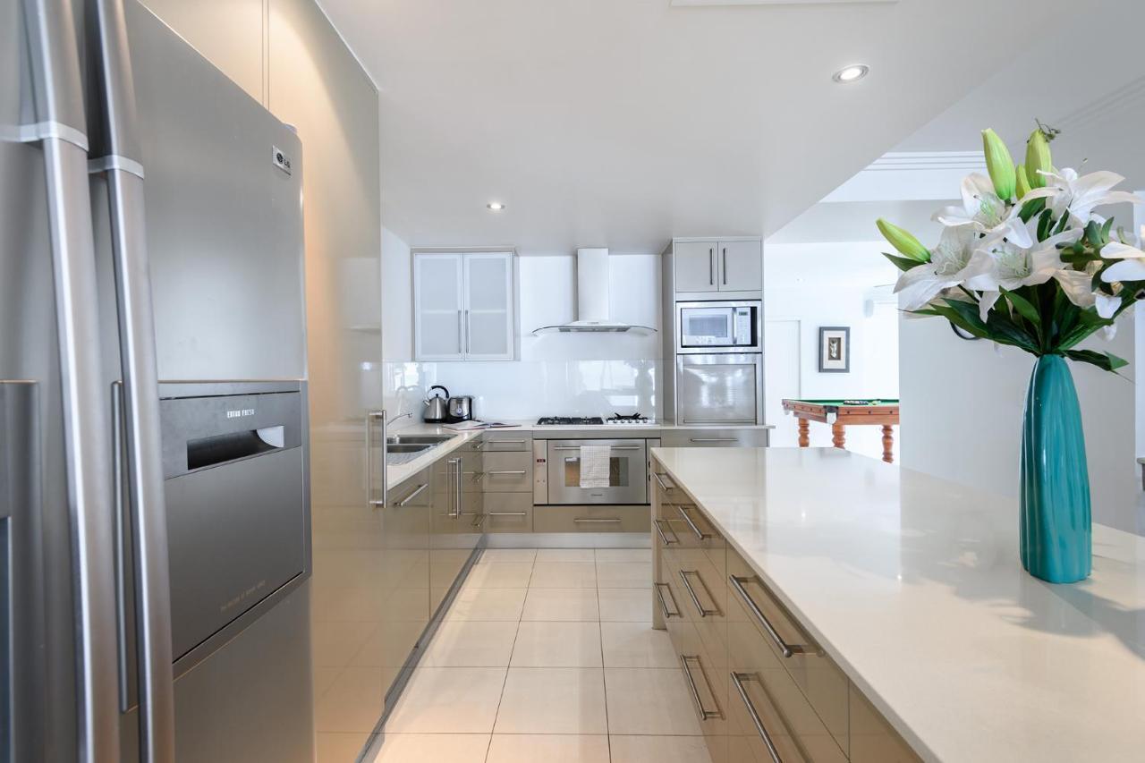 Island Views Beachfront Apartments Palm Cove Luaran gambar