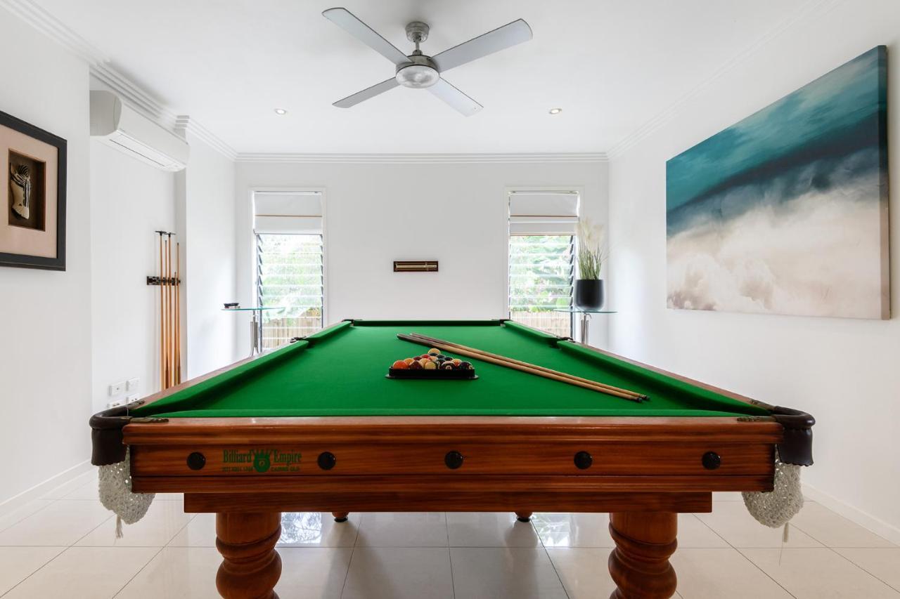 Island Views Beachfront Apartments Palm Cove Luaran gambar